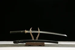 Alternative view of L'Ombre Cramoisie - Katana Forge a la Main en Acier a outils T10