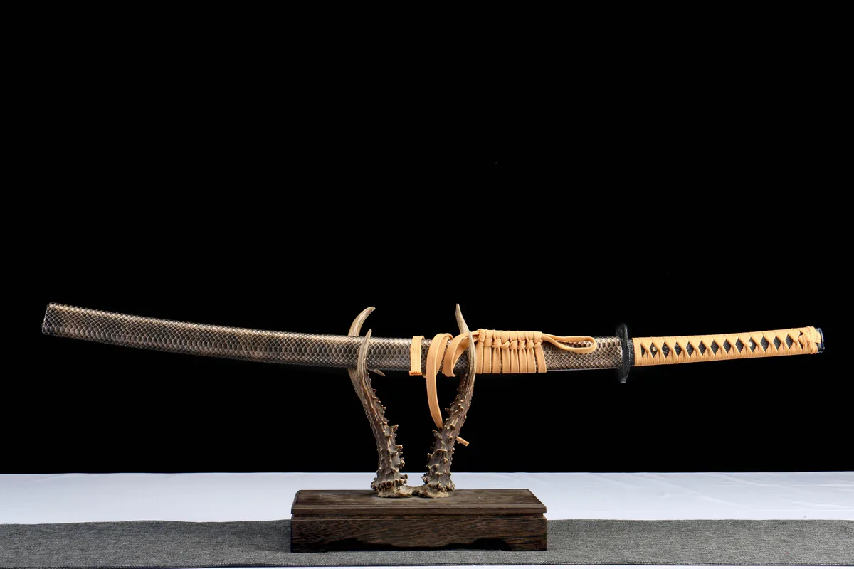 Ombre du Cygne Solitaire - Katana Forge a la Main en Acier au carbone 1045 - Image 10