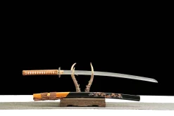Alternative view of Floraison d'Automne - Katana Forge a la Main en Acier au carbone 1065