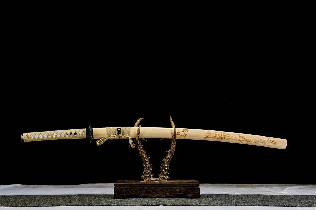 Ombre Claire - Katana Forge a la Main en Acier au carbone 1065