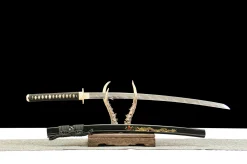 Alternative view of Ambre du Dragon - Katana Forge a la Main en Acier Damas