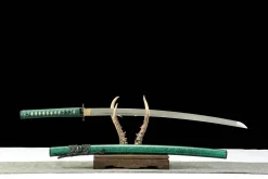 Alternative view of Vague Céladon - Katana Forge a la Main en Acier Damas