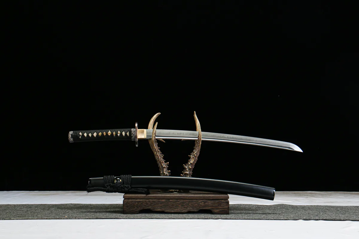 L'Ascension du Dragon - Wakizashi Forge a la Main en Acier a outils T10 - Image 3
