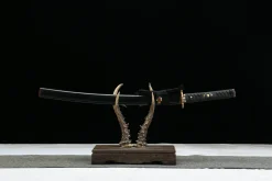Orchidée Silencieuse - Wakizashi Forge a la Main en Acier forge main artisanal