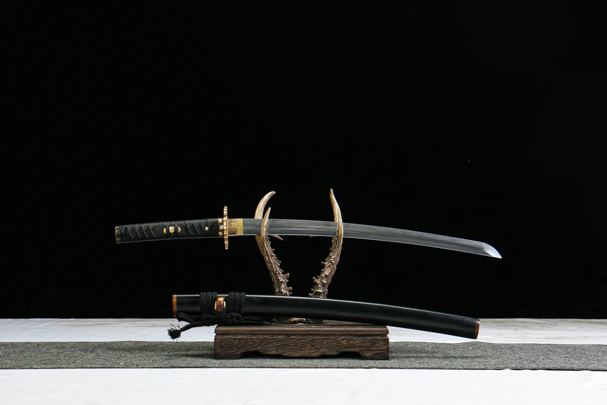 Orchidée Silencieuse - Wakizashi Forge a la Main en Acier forge main artisanal - Image 3