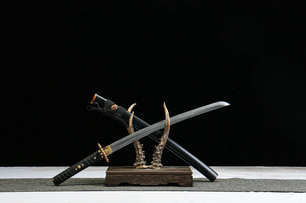 Orchidée Silencieuse - Wakizashi Forge a la Main en Acier forge main artisanal - Image 4